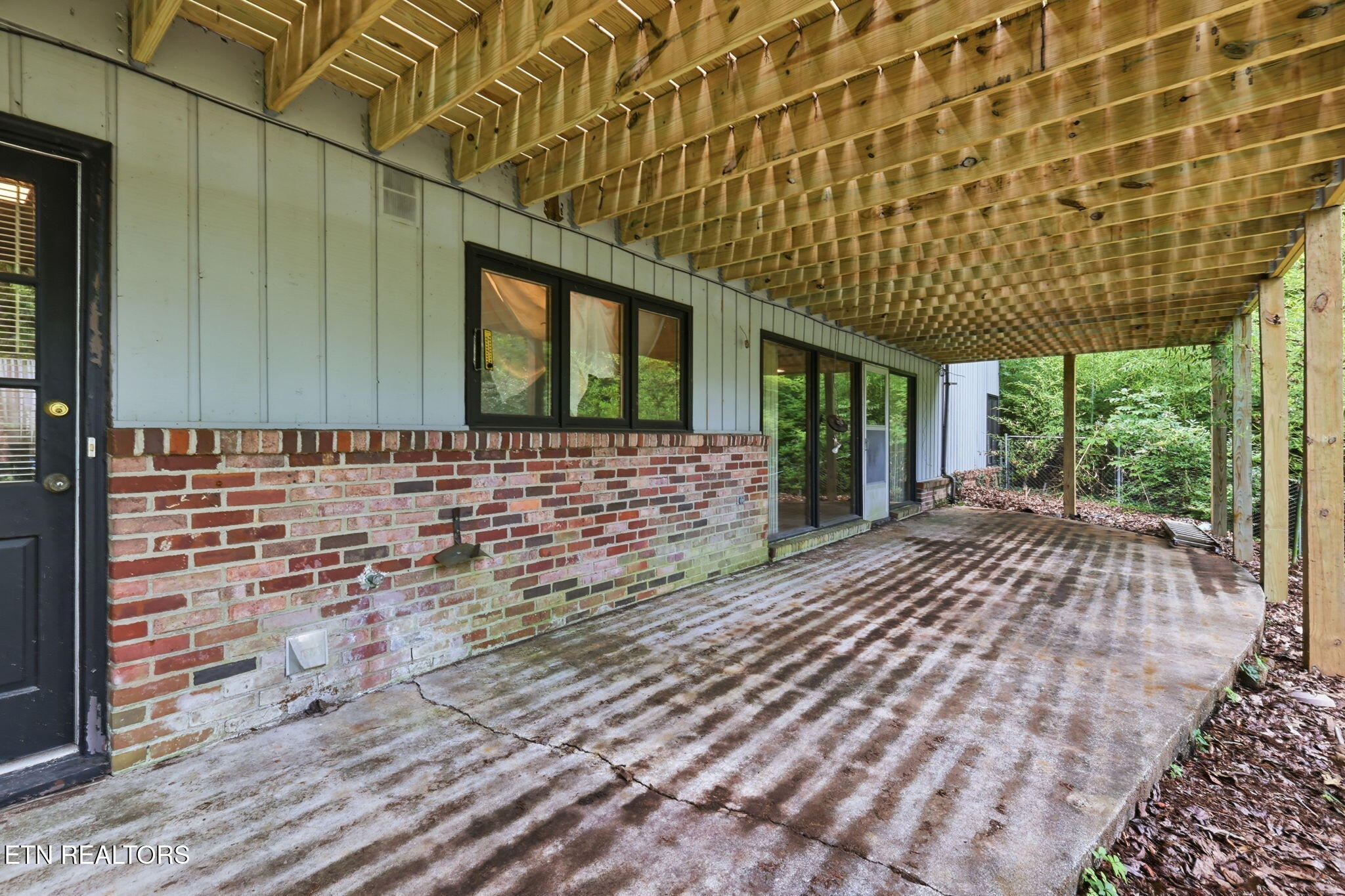 114 Balboa Circle Oak Ridge, TN 37830 - Photo 42 of 52 Private Patio