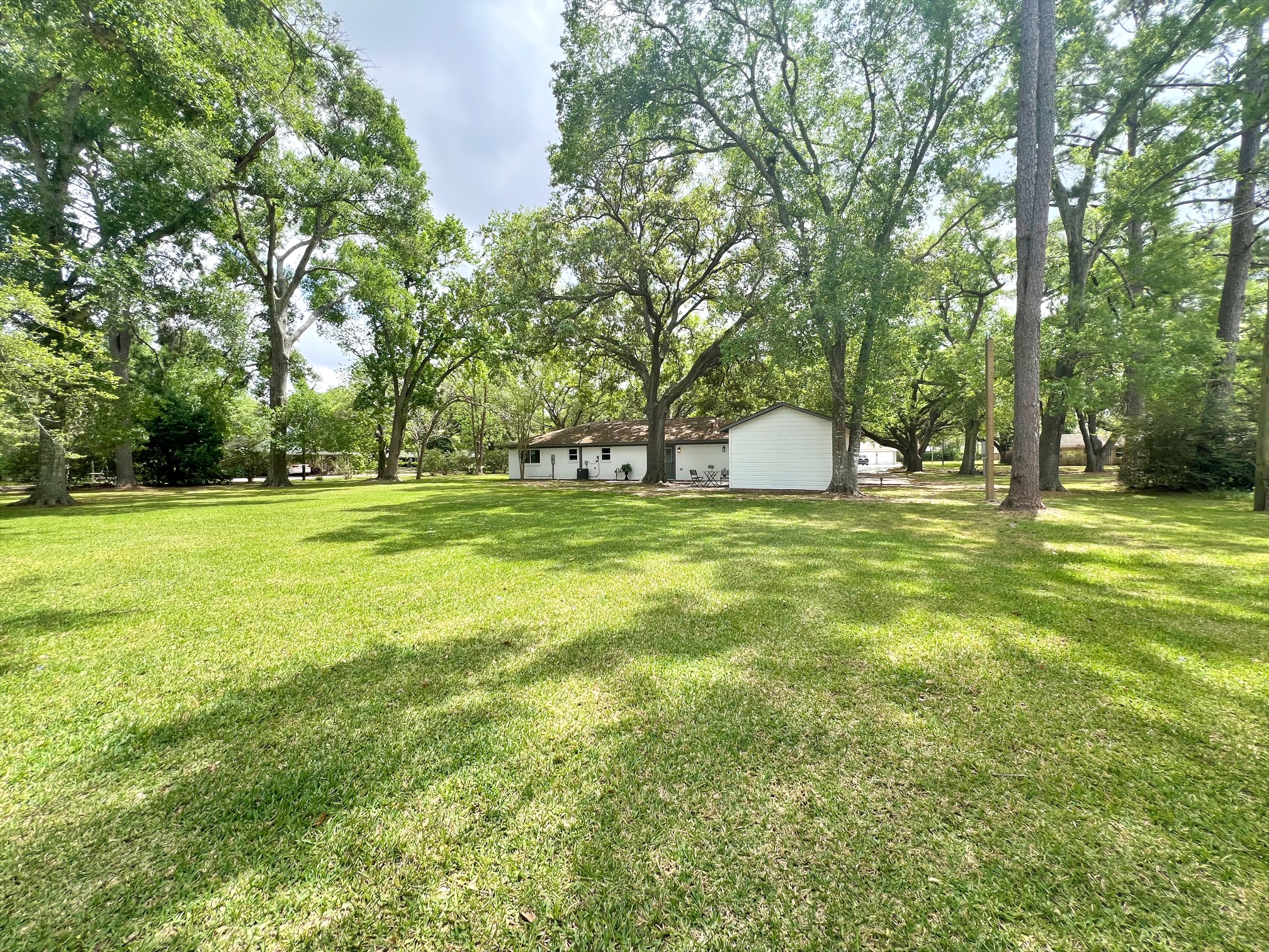 701 Cannan Drive Angleton, TX 77515 - Photo 23 of 25