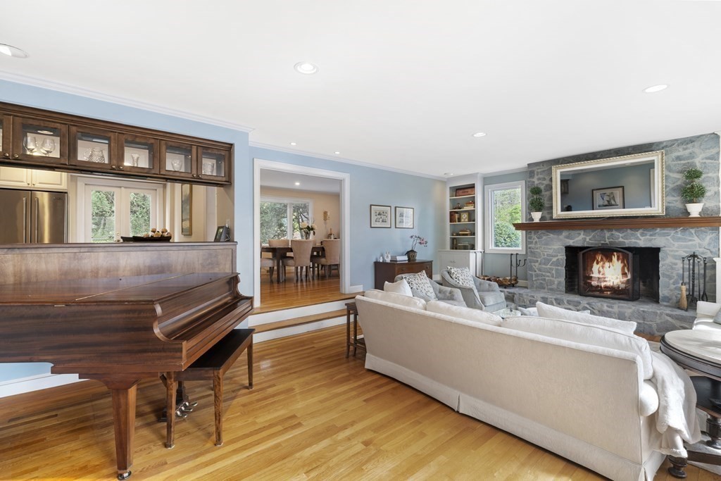 1 Wallingford Road Marblehead, MA 01945 - Photo 4 of 42 a living room with furniture fireplace and a table