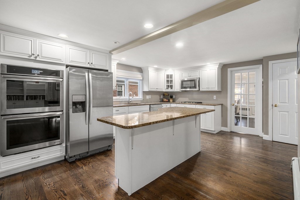 72 Allerton Road Milton, MA 02186 - Photo 4 of 22 Gallery Image 4
