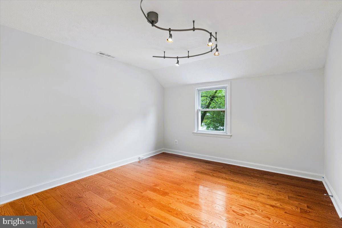 5901 Euclid Street Cheverly, MD 20785 - Photo 20 of 36 Bedroom 2