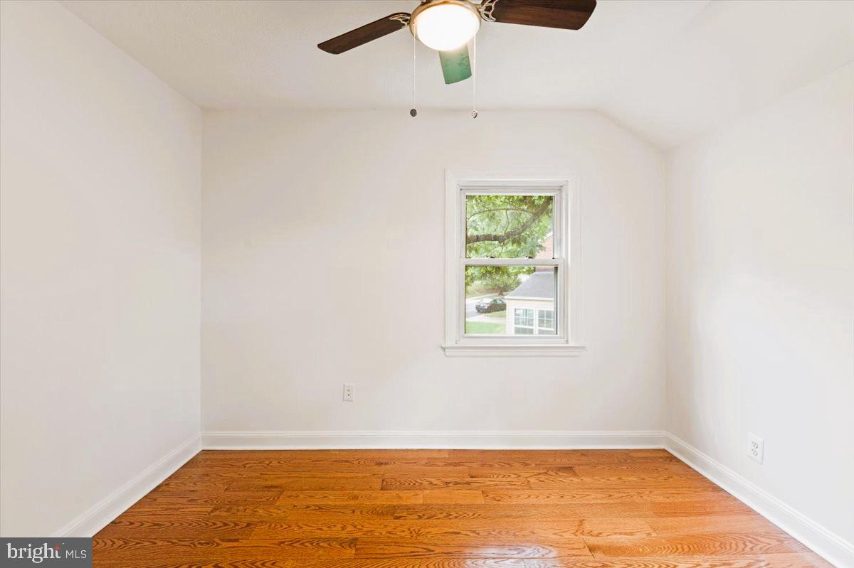 5901 Euclid Street Cheverly, MD 20785 - Photo 22 of 36 Bedroom 3
