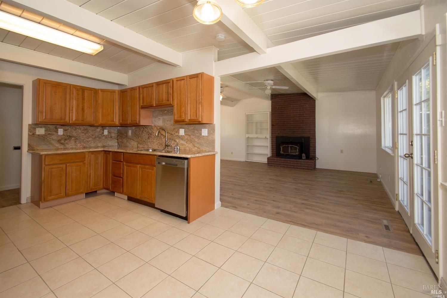 701 Corlano Avenue Santa Rosa, CA 95404 - Photo 4 of 22
