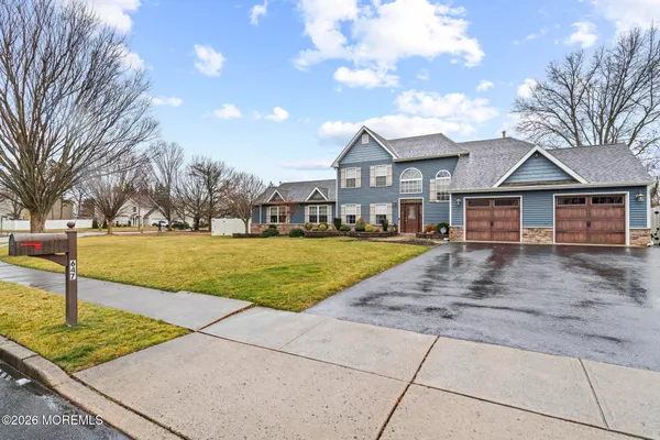 $839,900 | 647 Hugo Drive, Toms River, NJ 08753