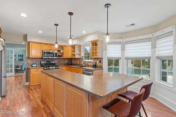 $839,900 | 647 Hugo Drive, Toms River, NJ 08753