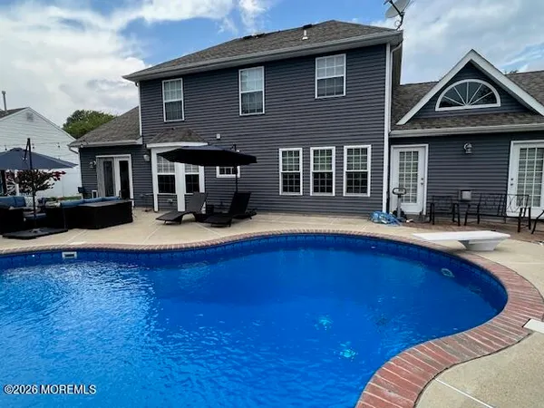 $839,900 | 647 Hugo Drive, Toms River, NJ 08753