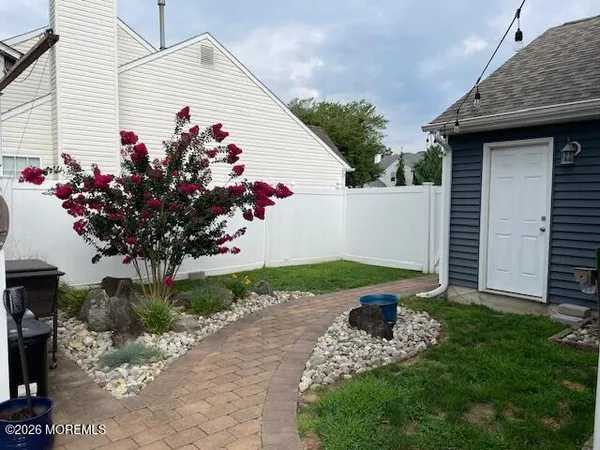 $839,900 | 647 Hugo Drive, Toms River, NJ 08753