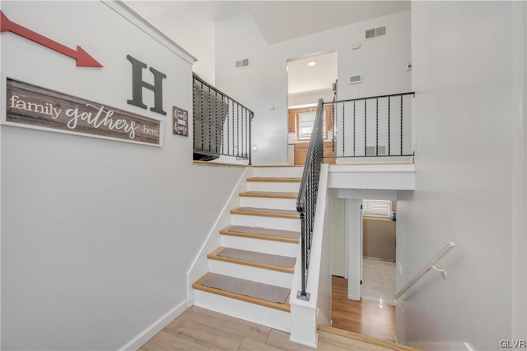 5185 Fornaciari Drive Whitehall, PA 18052 - Photo 18 of 34