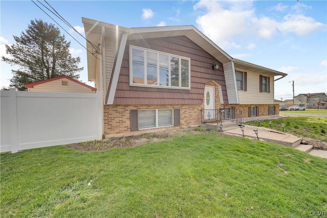 5185 Fornaciari Drive Whitehall, PA 18052 - Photo 2 of 34