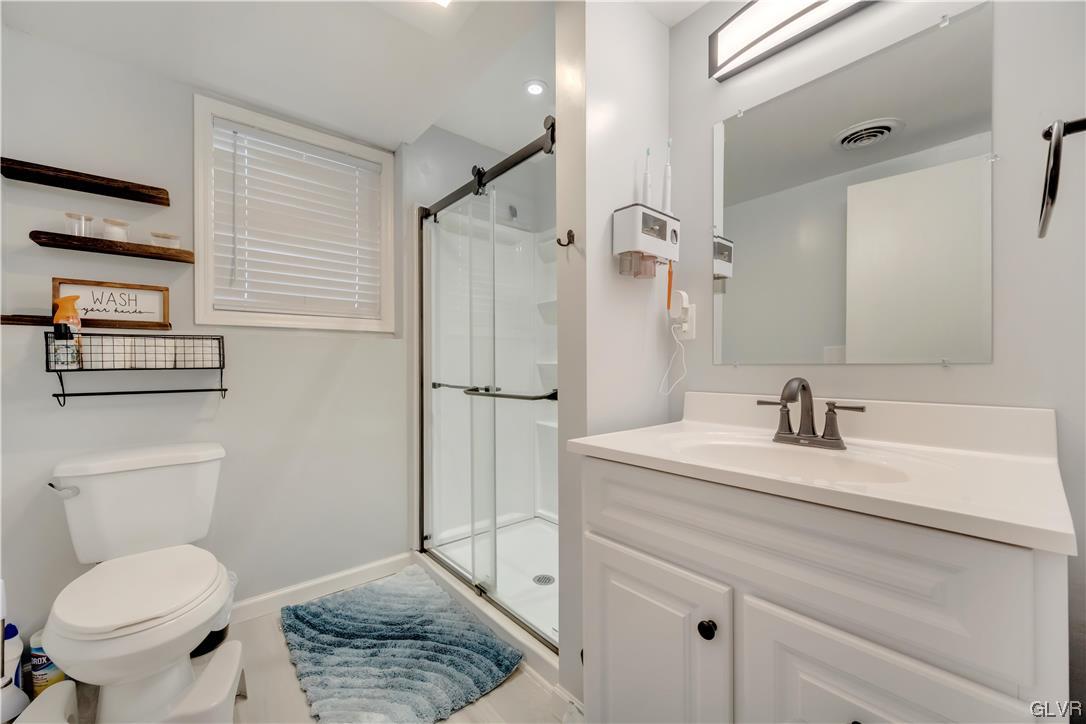 5185 Fornaciari Drive Whitehall, PA 18052 - Photo 23 of 34