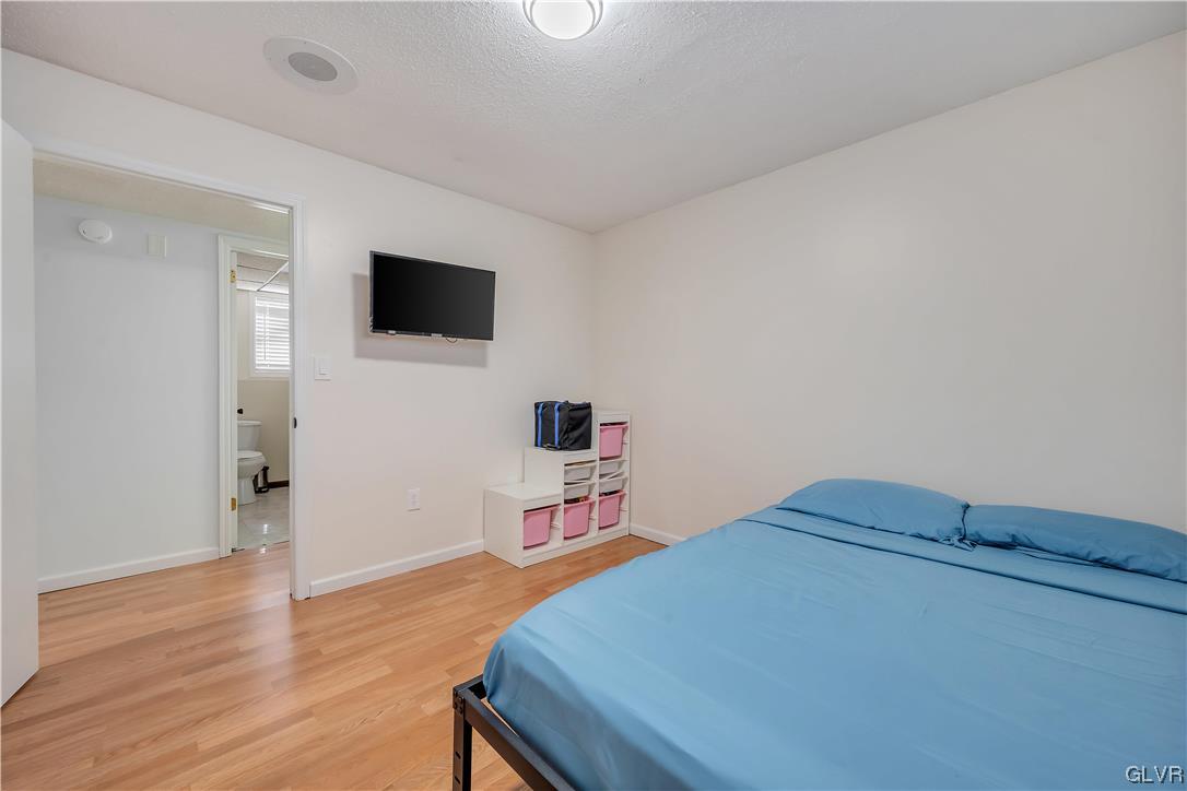 5185 Fornaciari Drive Whitehall, PA 18052 - Photo 25 of 34