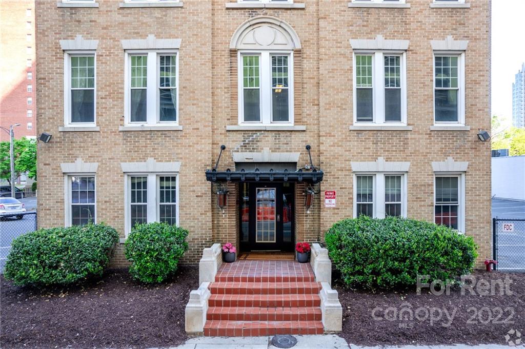 508 North Tryon Street, Unit 116 Charlotte, NC 28202 - Photo 3 of 4 front front view of a brick building