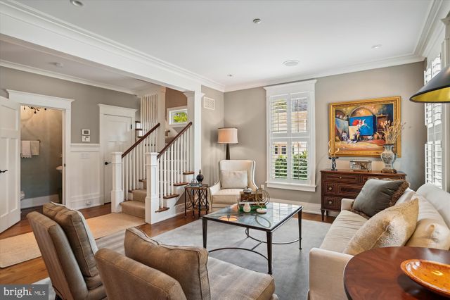 $2,400,000 | 8 Shaw Street, Annapolis, MD 21401