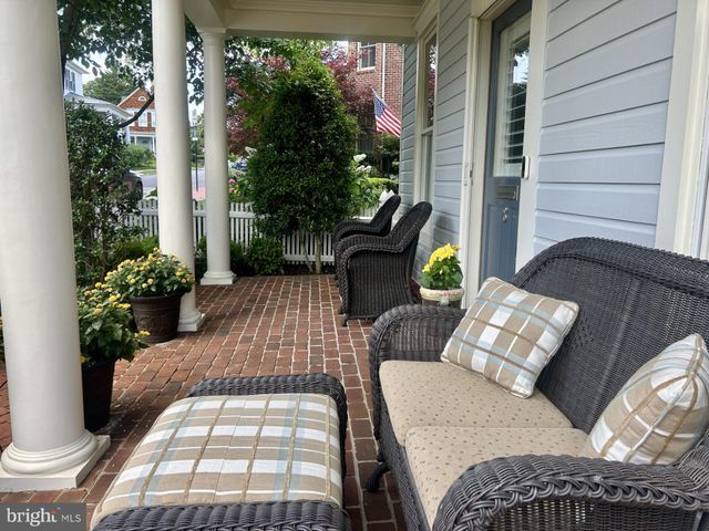 $2,400,000 | 8 Shaw Street, Annapolis, MD 21401
