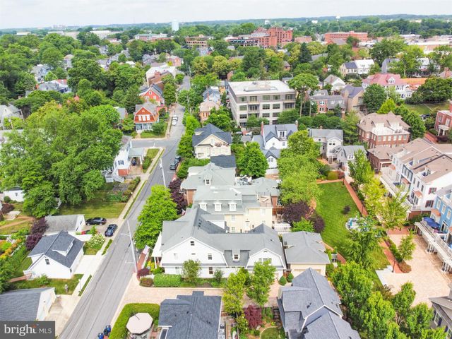 $2,400,000 | 8 Shaw Street, Annapolis, MD 21401
