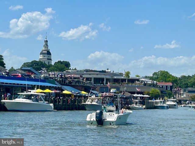 $2,400,000 | 8 Shaw Street, Annapolis, MD 21401