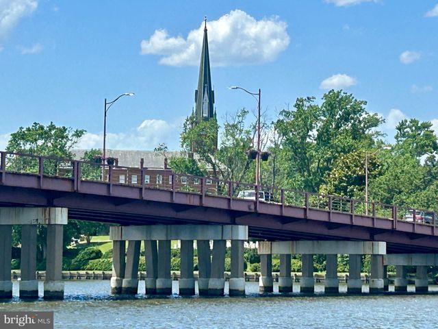 $2,400,000 | 8 Shaw Street, Annapolis, MD 21401