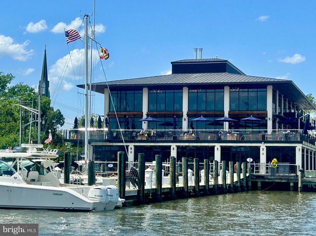 $2,400,000 | 8 Shaw Street, Annapolis, MD 21401