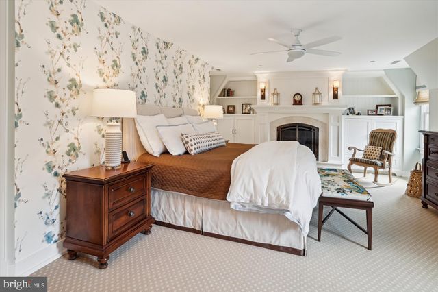 $2,400,000 | 8 Shaw Street, Annapolis, MD 21401