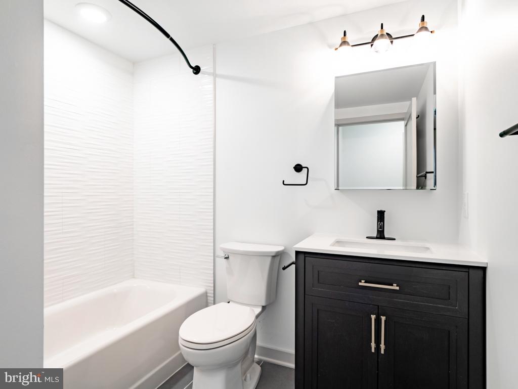 8327 Ridge Avenue, Unit 209 Philadelphia, PA 19128 - Photo 5 of 5 Gallery Image 5