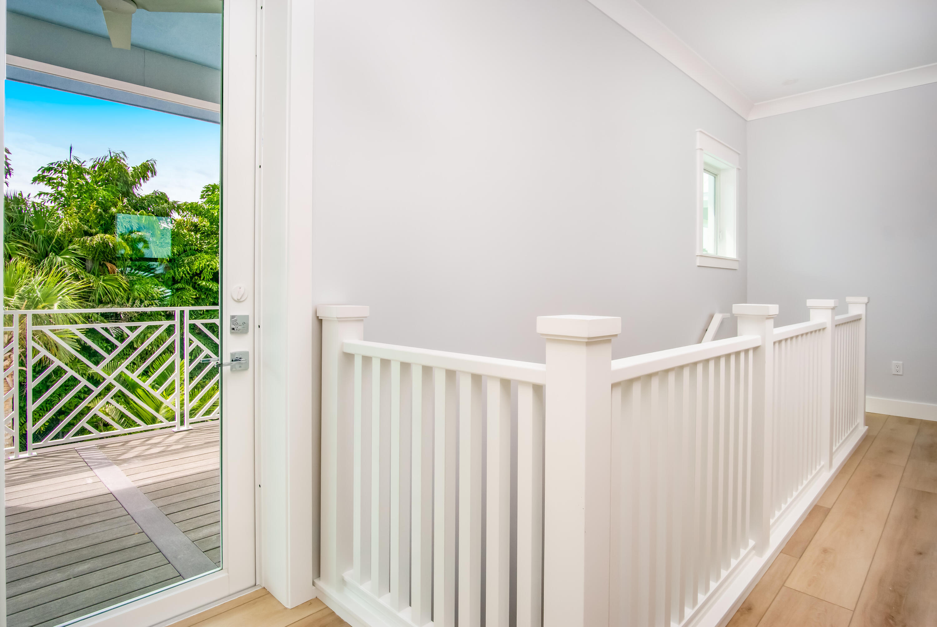 105 Carroll Street, Unit 6 Islamorada, FL 33036 - Photo 12 of 31 a view of a hallway