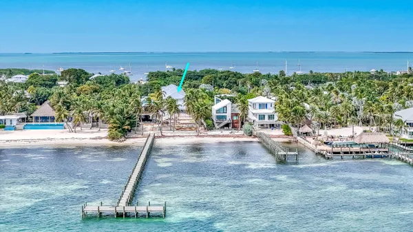 $2,900,000 | 105 Carroll Street, Unit 6, Islamorada, FL 33036