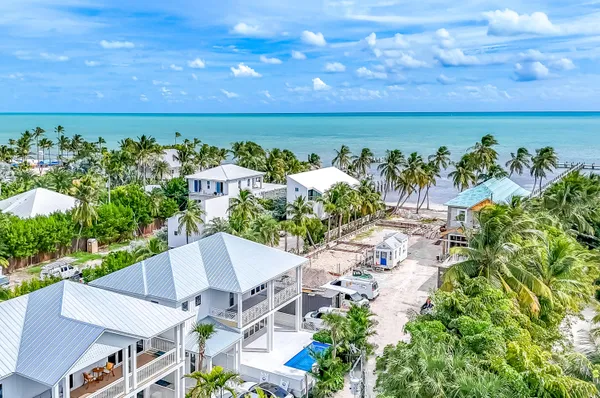 $2,900,000 | 105 Carroll Street, Unit 6, Islamorada, FL 33036