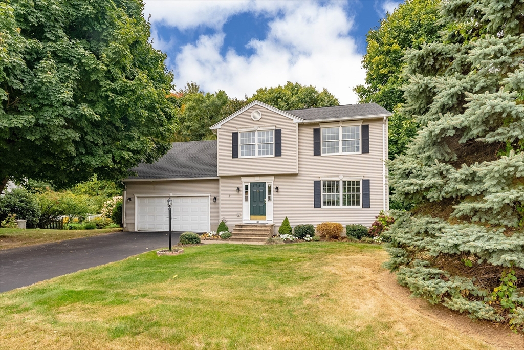 149 Winterset Drive Springfield, MA 01129 - Photo 1 of 40 Gallery Image 1