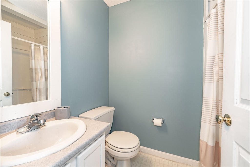 149 Winterset Drive Springfield, MA 01129 - Photo 15 of 40 Gallery Image 15