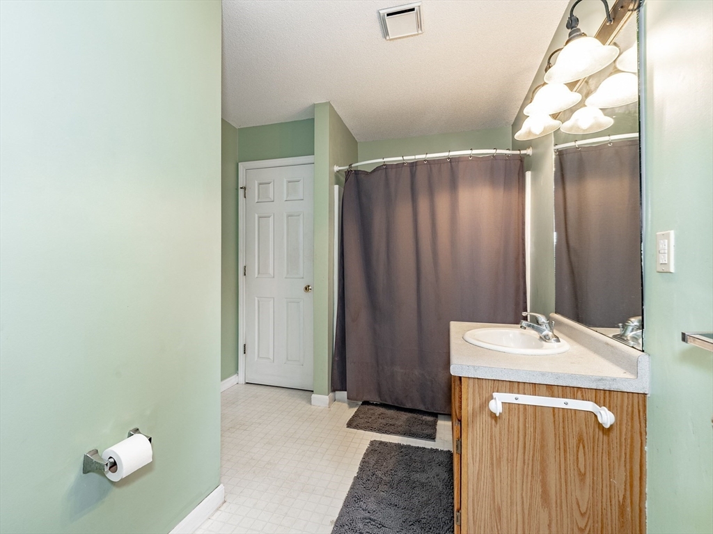 149 Winterset Drive Springfield, MA 01129 - Photo 31 of 40 Gallery Image 31