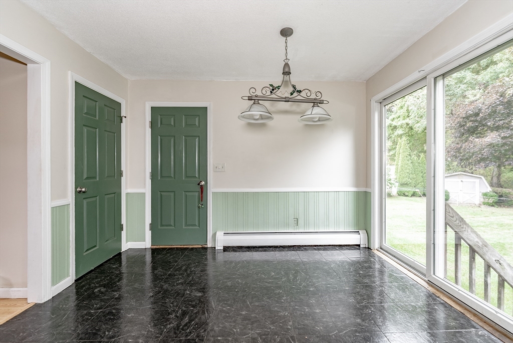 149 Winterset Drive Springfield, MA 01129 - Photo 7 of 40 Gallery Image 7