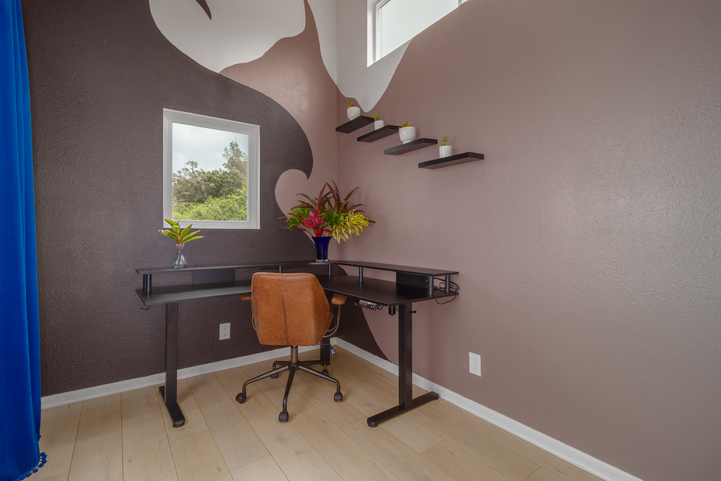 87-2793 Hawaii Belt Road Captain Cook, HI 96704 - Photo 12 of 30 a view of a workspace with furniture