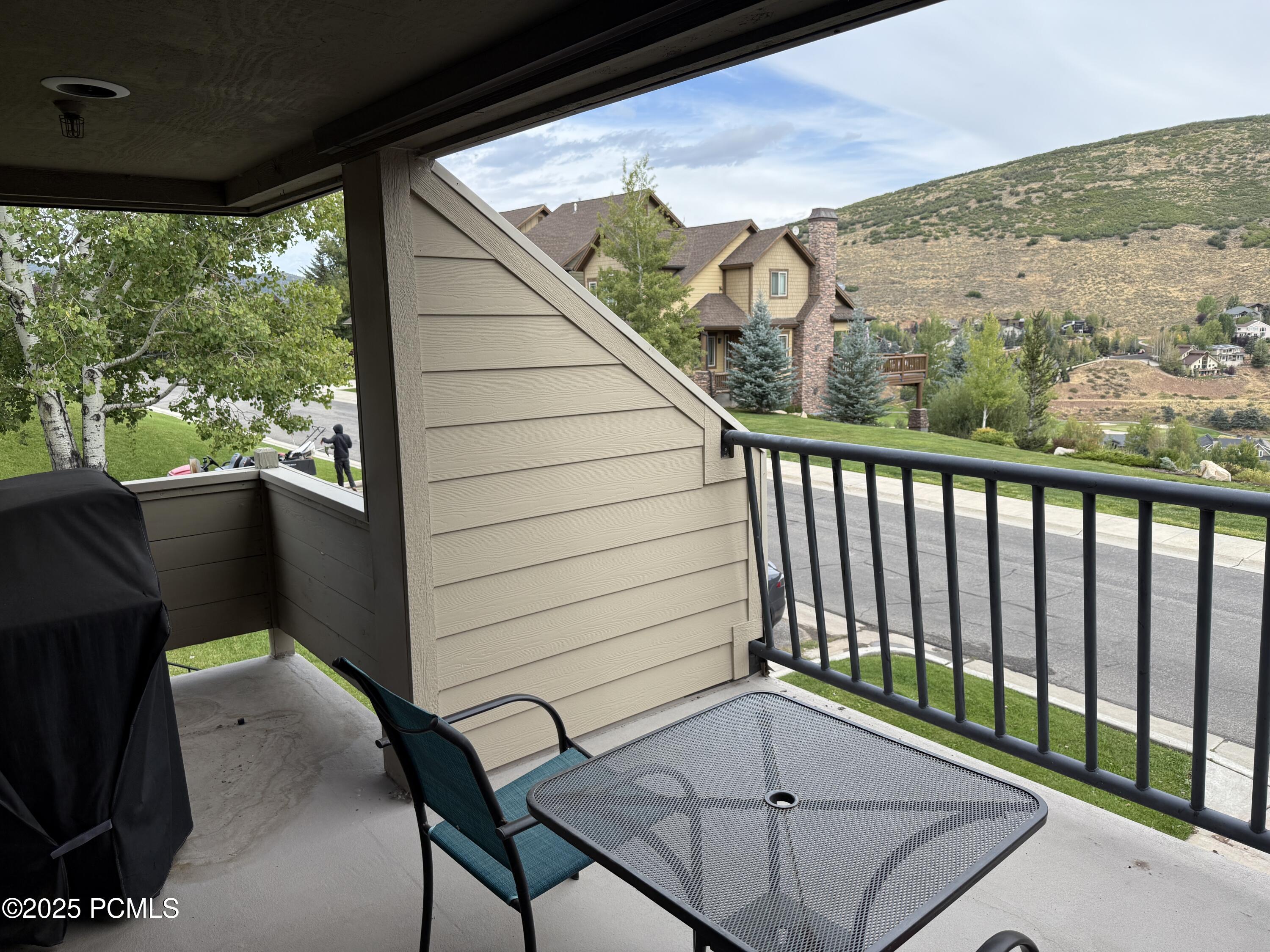 3285 Lower Saddleback Road, Unit 2A Park City, UT 84098 - Photo 2 of 8