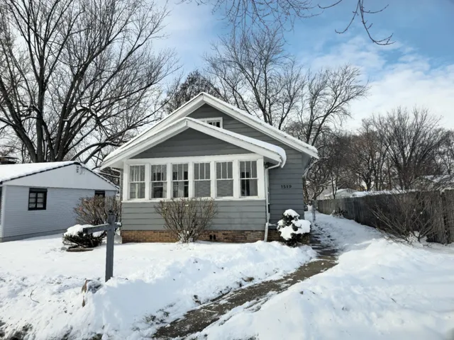 $1,495 | 1519 15th Street, Rockford, IL 61104