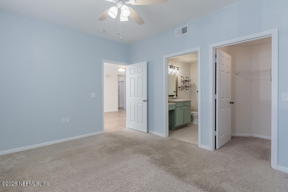8550 Touchton Road, Unit 2211 Jacksonville, FL 32216 - Photo 20 of 33 20251212_touchton_rd_6197