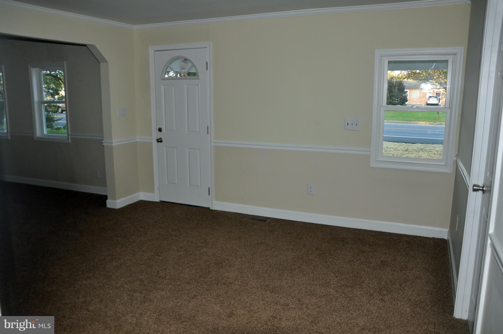 23945 Point Lookout Road Leonardtown, MD 20650 - Photo 6 of 27 Living Room