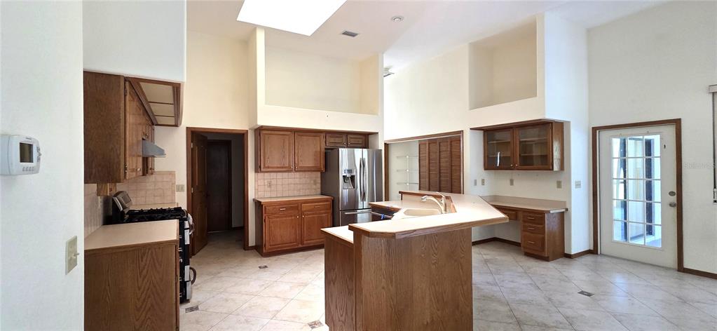 3904 Hidden Spring Place Valrico, FL 33596 - Photo 14 of 52