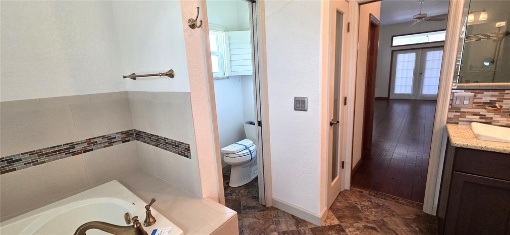 3904 Hidden Spring Place Valrico, FL 33596 - Photo 28 of 52