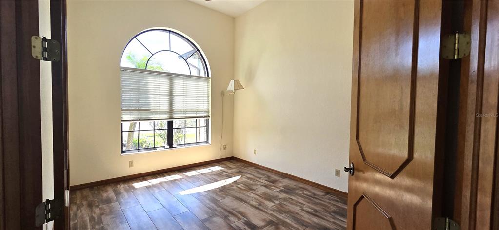 3904 Hidden Spring Place Valrico, FL 33596 - Photo 10 of 52