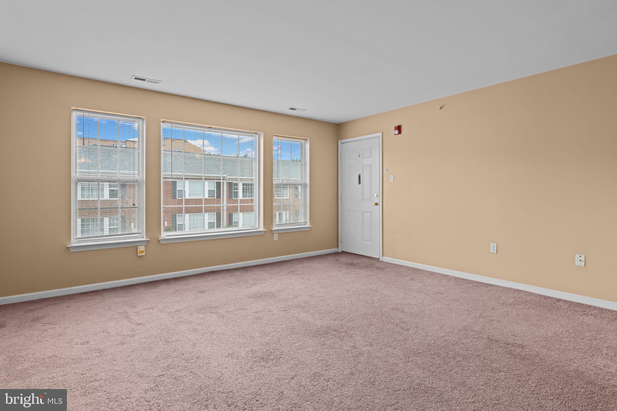 9228-38 Blue Grass Road, Unit 30 Philadelphia, PA 19114 - Photo 5 of 22