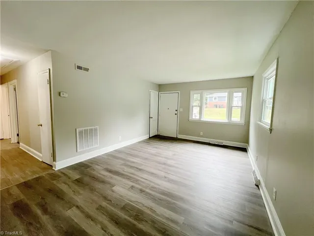 $1,450 | 2506 Belmar Street, Greensboro, NC 27407