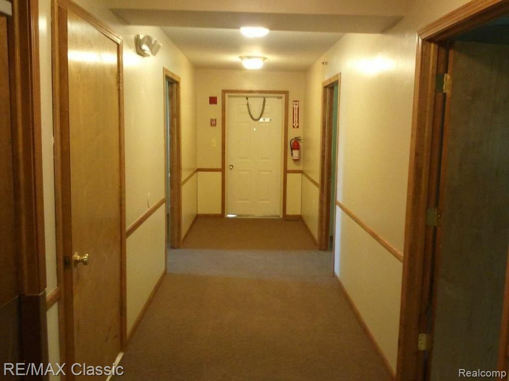 28345 Nieman Road New Boston, MI 48164 - Photo 12 of 19 HALLWAY.jpg