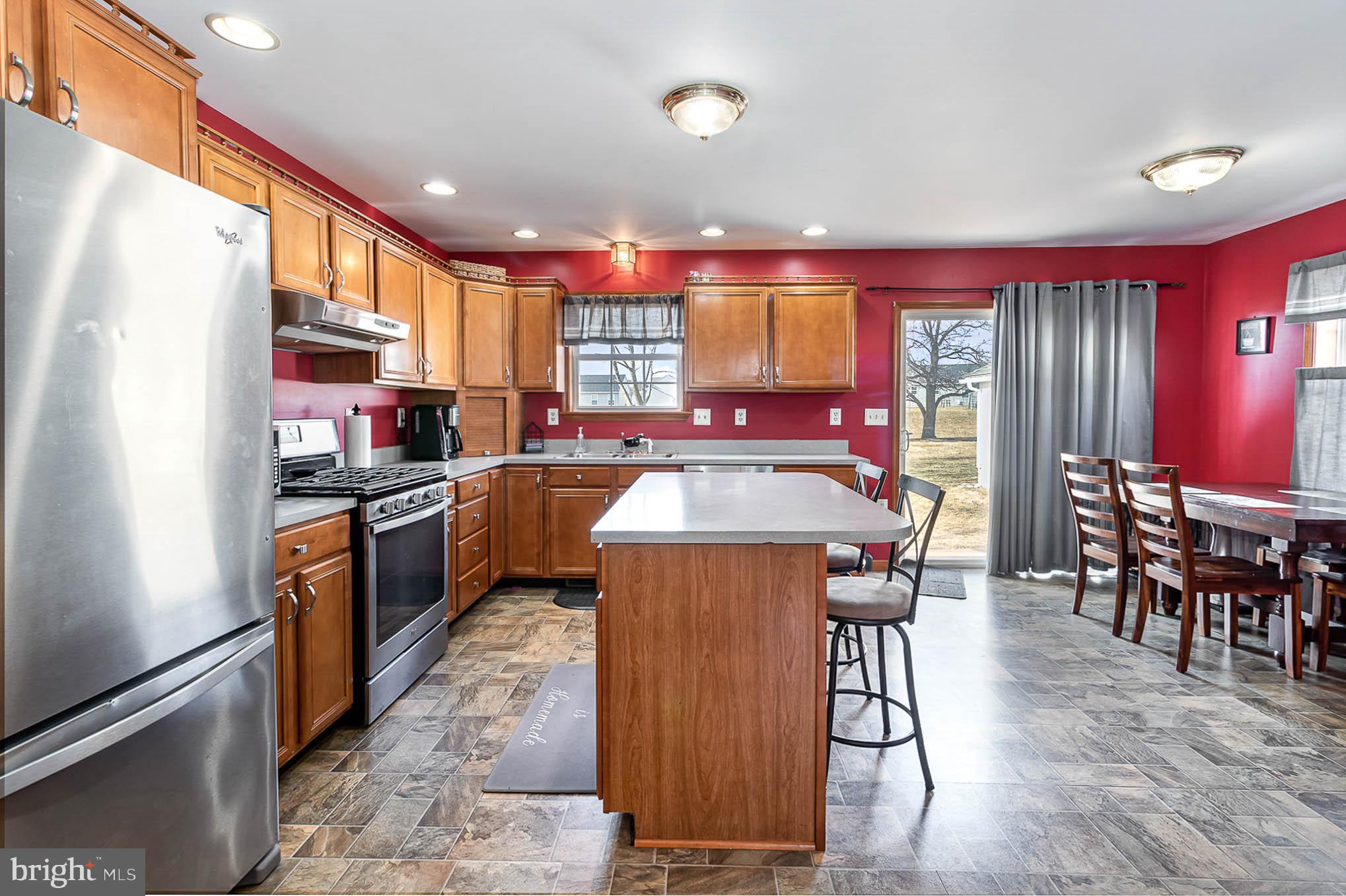 2848 Oakland Road Dover, PA 17315 - Photo 8 of 27 Look at this kitchen! So much storage!