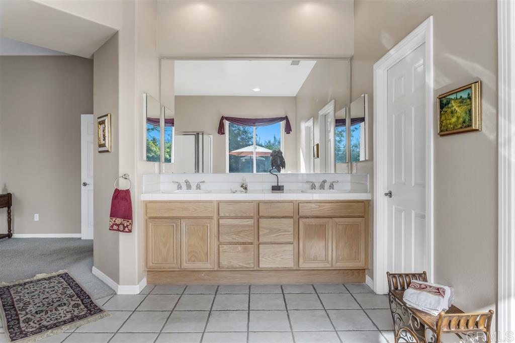 967 Inverlochy Drive Fallbrook, CA 92028 - Photo 15 of 25 Gallery Image 15