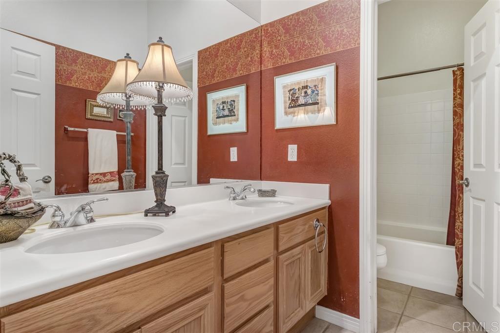 967 Inverlochy Drive Fallbrook, CA 92028 - Photo 17 of 25 Gallery Image 17