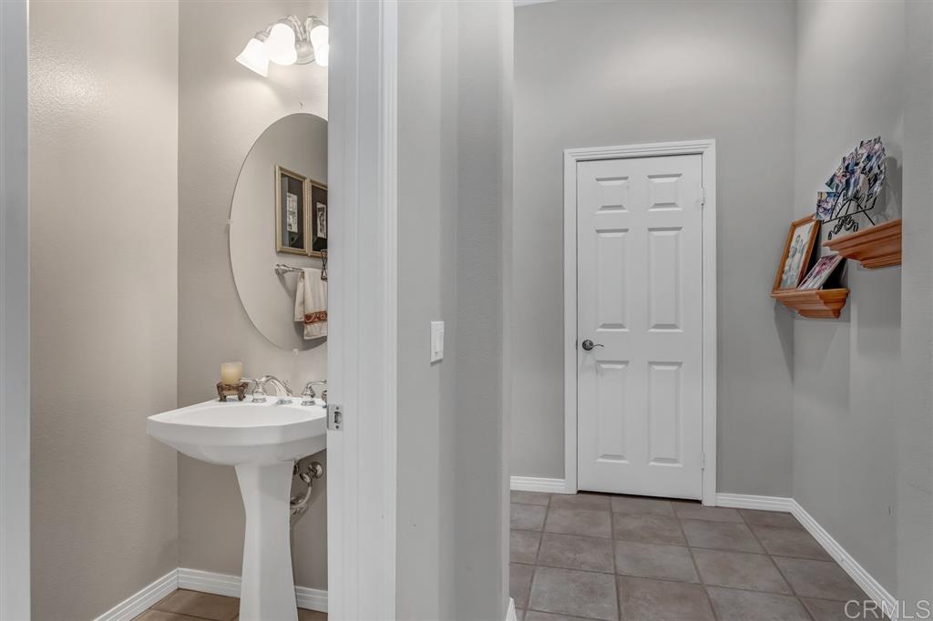 967 Inverlochy Drive Fallbrook, CA 92028 - Photo 19 of 25 Gallery Image 19