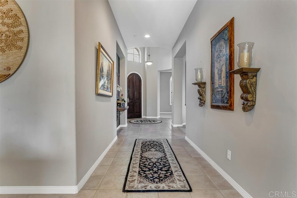 967 Inverlochy Drive Fallbrook, CA 92028 - Photo 10 of 25 Gallery Image 10