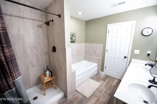 $360,000 | 310 Rolling Ridge Lane North, Vonore, TN 37885