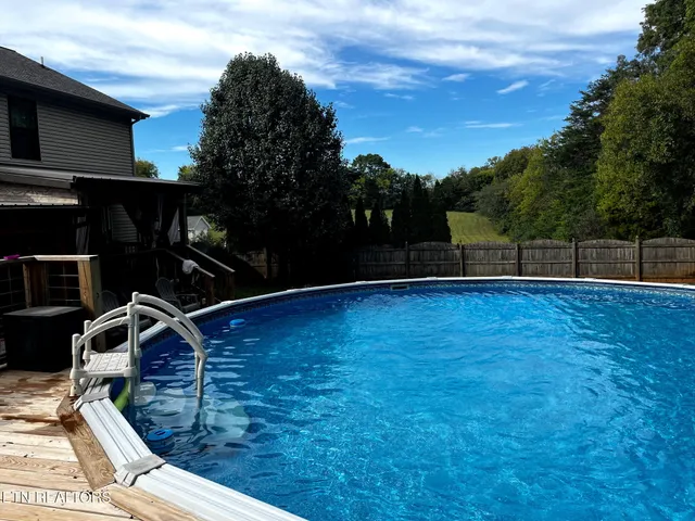 $360,000 | 310 Rolling Ridge Lane North, Vonore, TN 37885