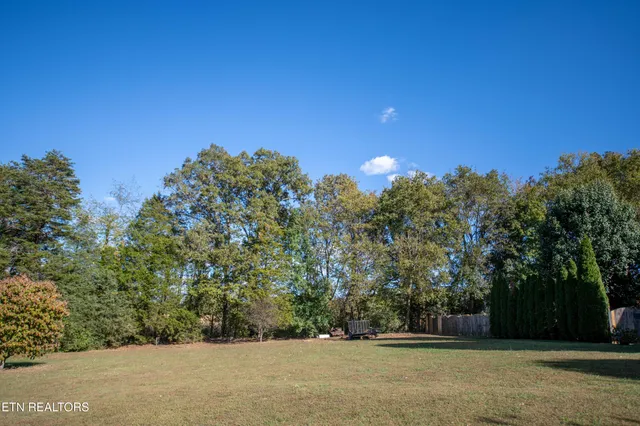 $360,000 | 310 Rolling Ridge Lane North, Vonore, TN 37885